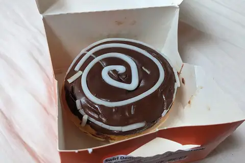 Lena Lu Donuts photo 1